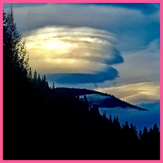 MysticMountain Tours Mt Shasta Lenticular cloud